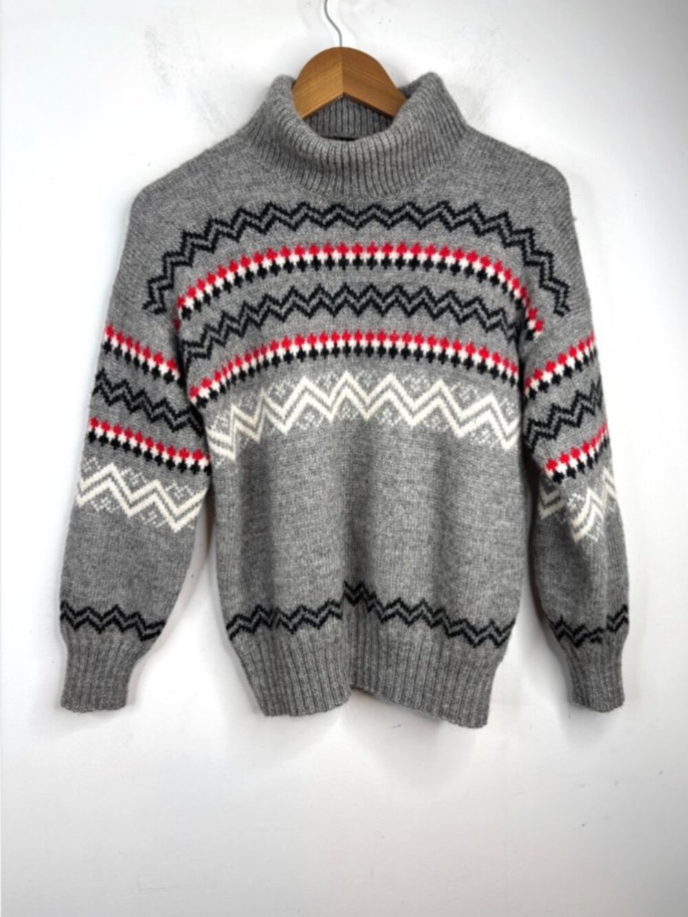 American Vintage Gray Fair Isle Turtleneck Sweater with Red & White Accents